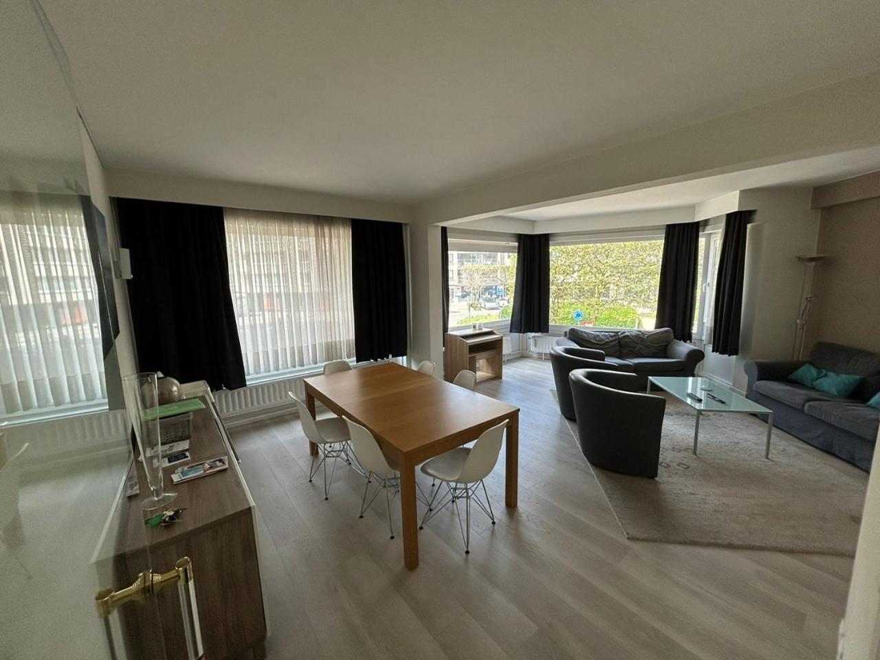 3 Bedroom Apartment Nearby The Sea Ostende Exterior foto